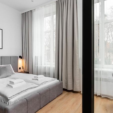 Modern Centrally Located Apartments - By Upstairs Cracovia Exterior foto