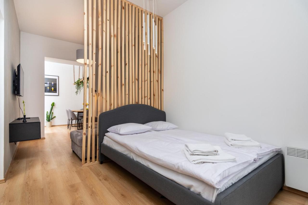 Modern Centrally Located Apartments - By Upstairs Cracovia Exterior foto