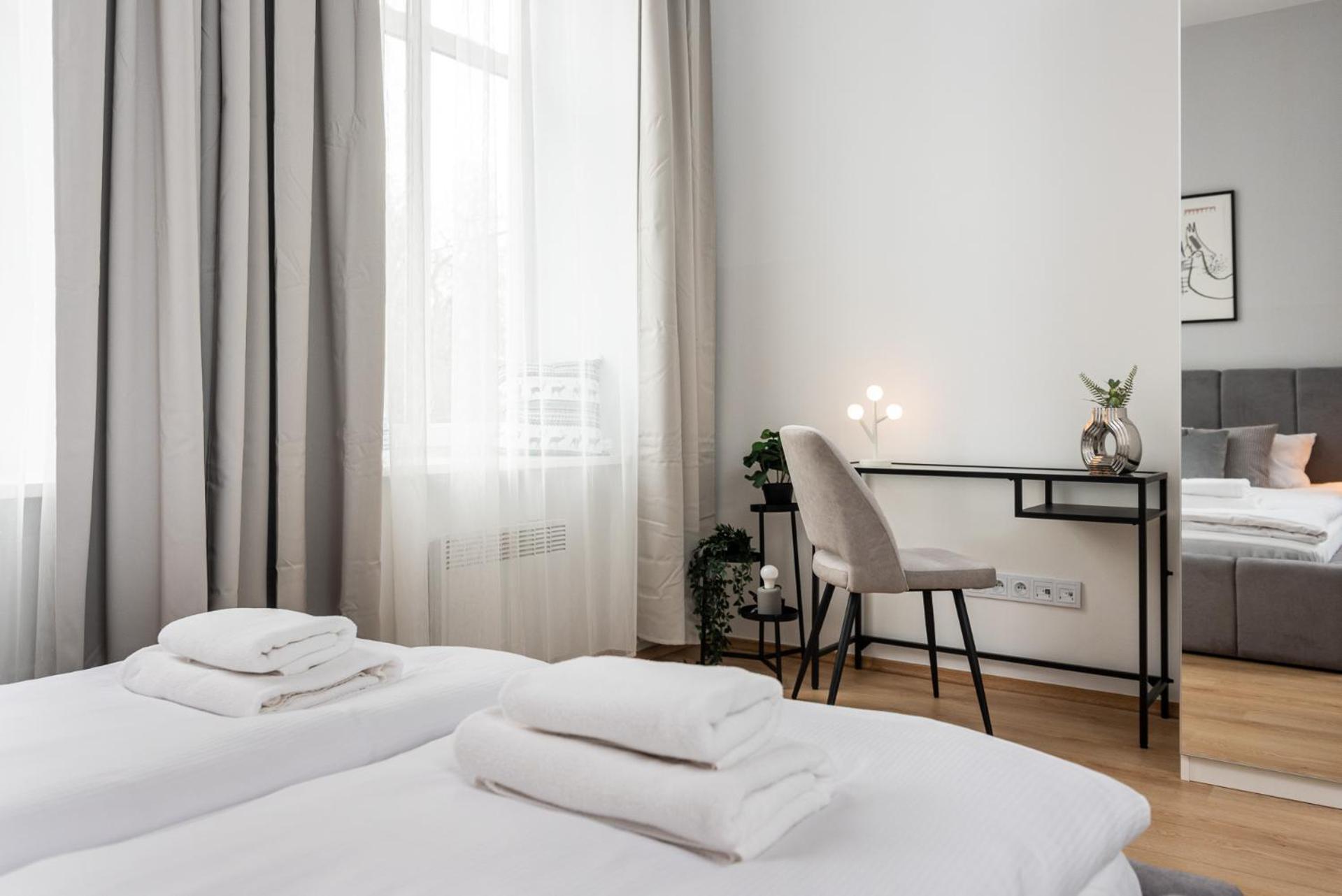 Modern Centrally Located Apartments - By Upstairs Cracovia Exterior foto